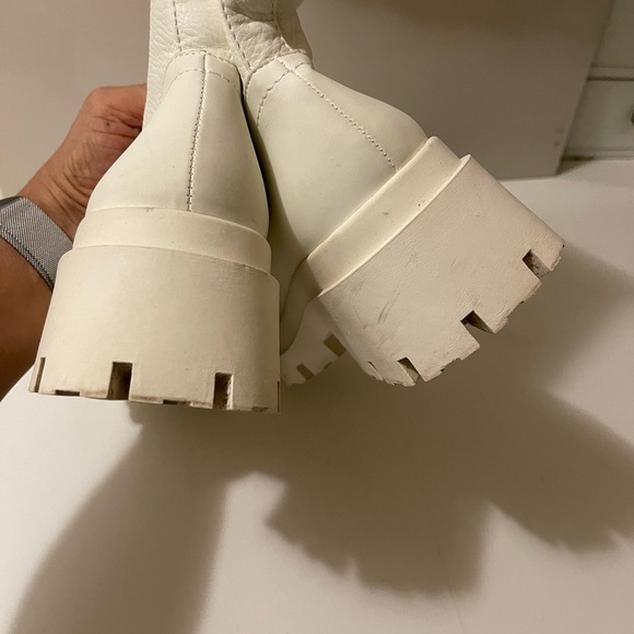 Asos gorgeous non-slip cozy boots in great conditions - Picture 9 of 9